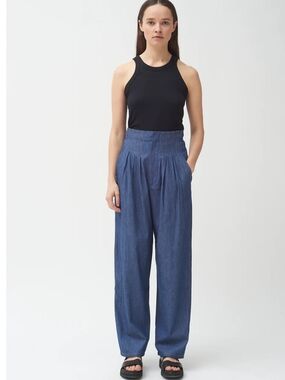 High-Rise Wide Leg Denim Trousers in Blue